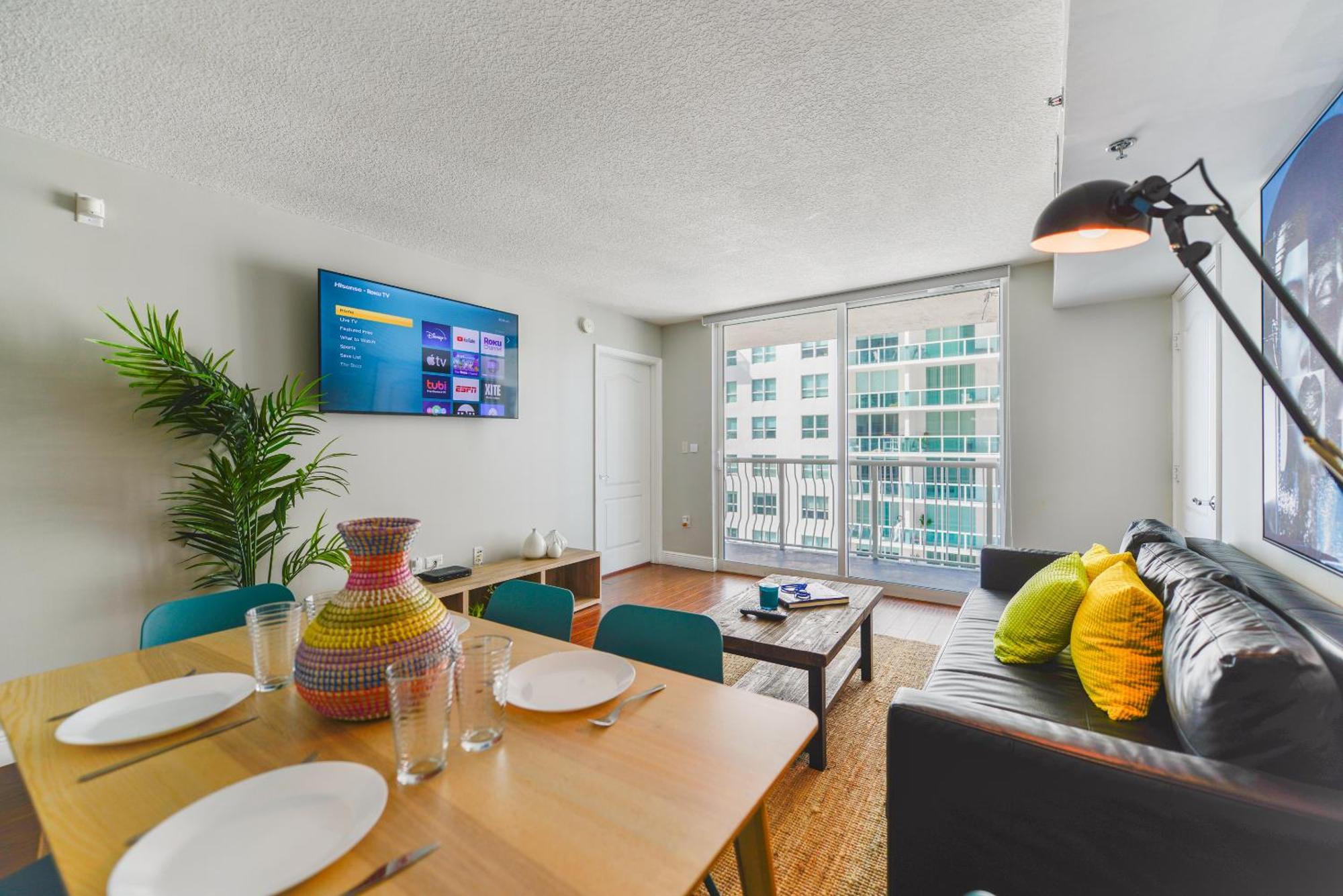 Amazing 3 Bedroom Condo At Brickell With Pool Miami Eksteriør bilde