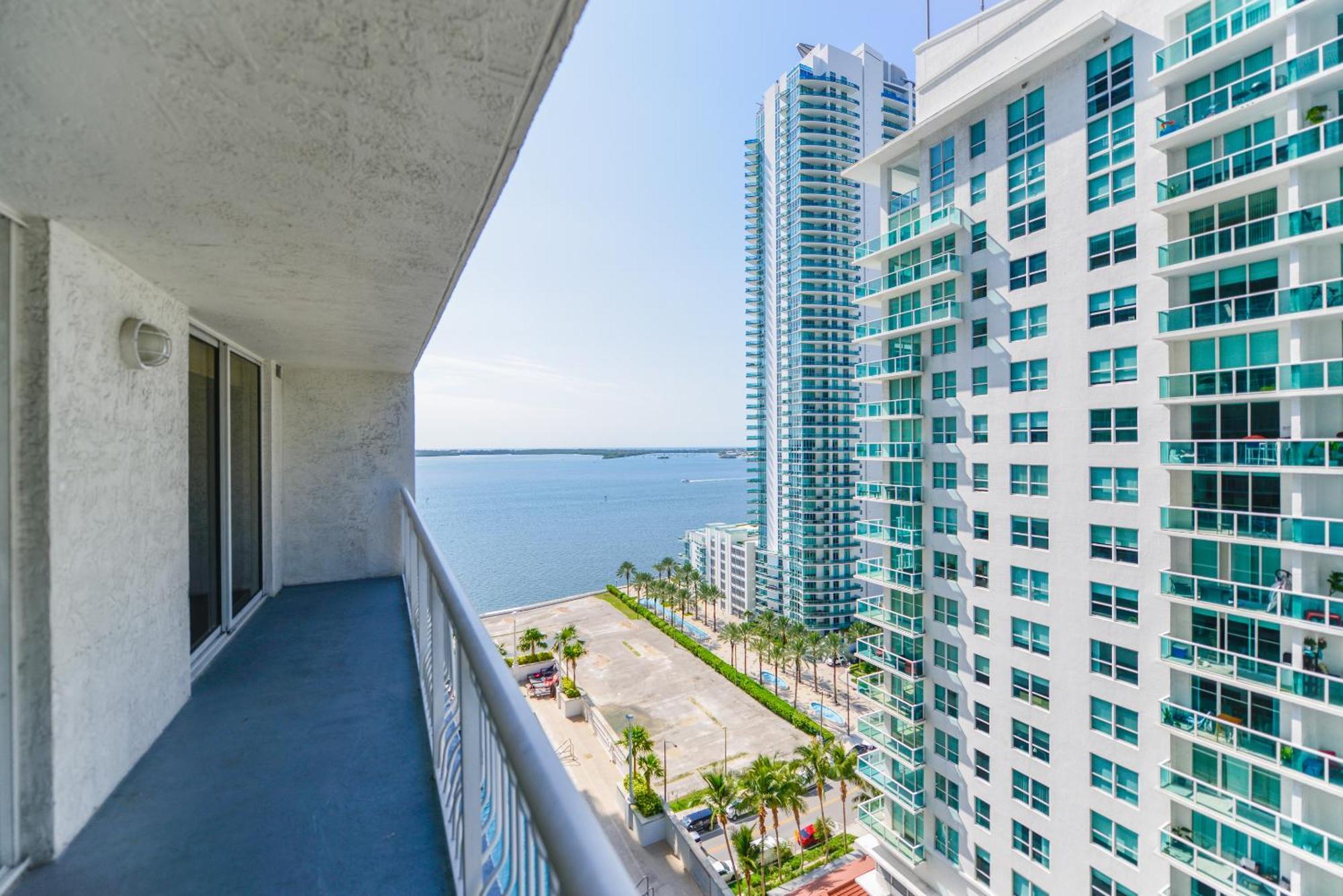 Amazing 3 Bedroom Condo At Brickell With Pool Miami Eksteriør bilde