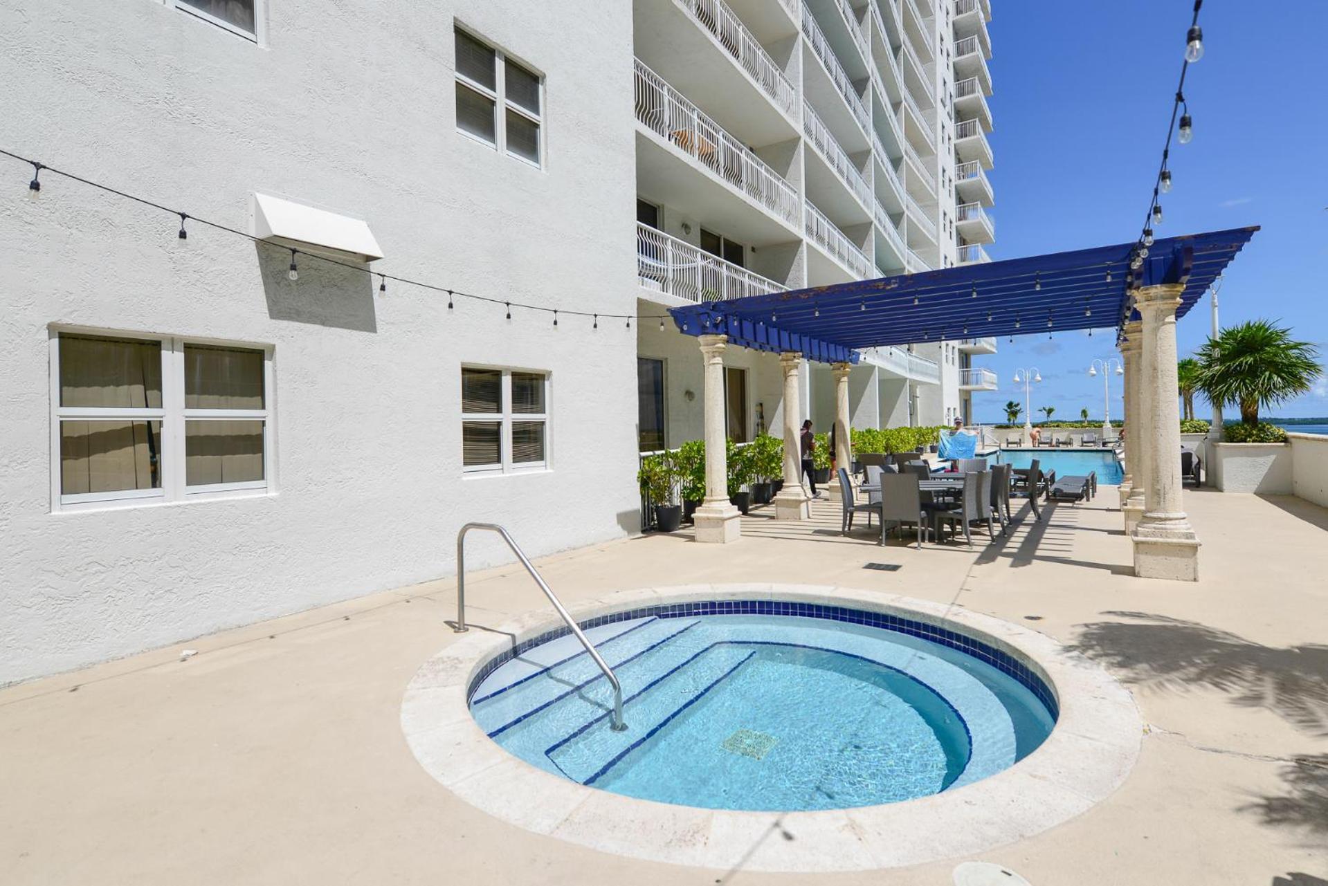 Amazing 3 Bedroom Condo At Brickell With Pool Miami Eksteriør bilde